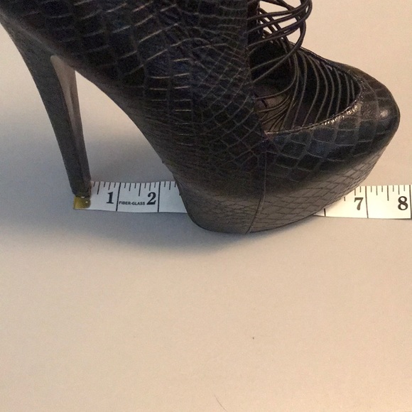 London Trash Purple Alligator Heels - Picture 4 of 6